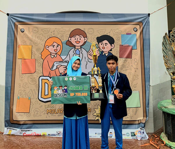 Juara 3 - DESCOM UNAIR